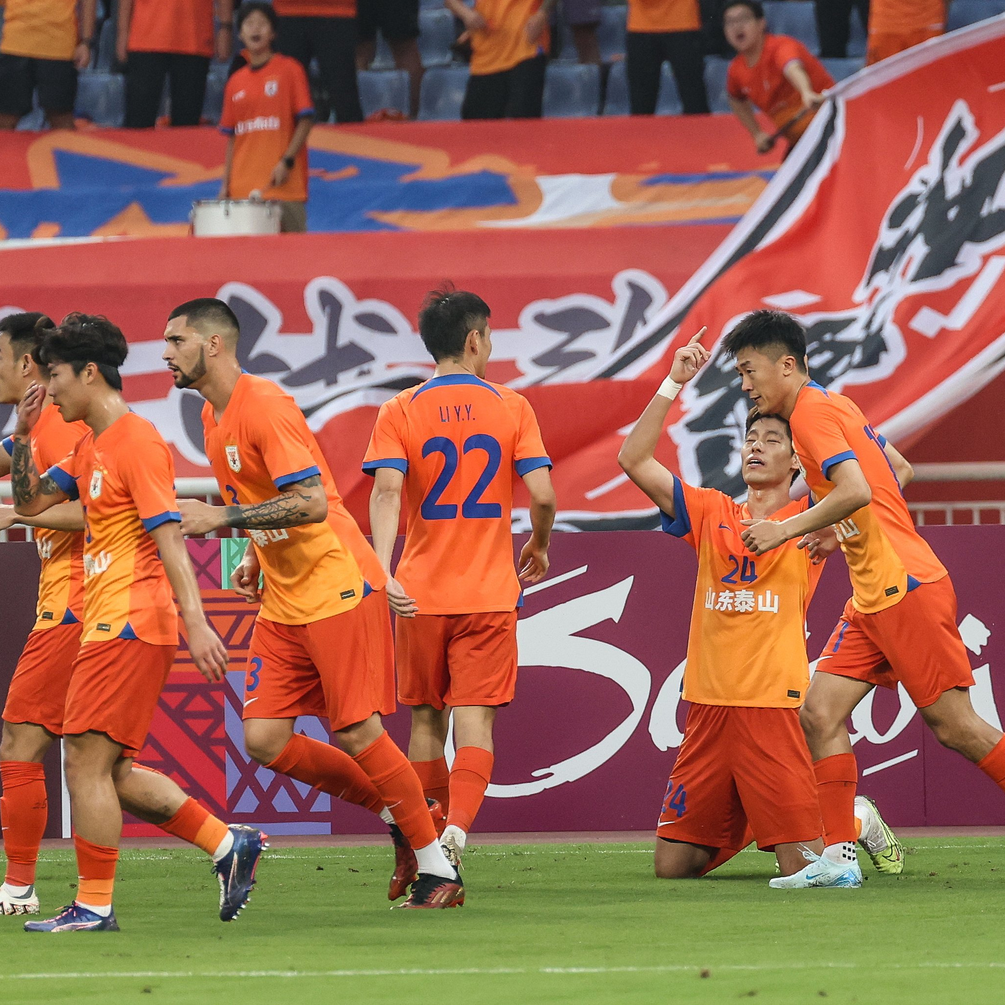 开云-山东泰山迎欧冠关键赛;赛前止住颓势;悬念犹存;球队文化再被提及的简单介绍